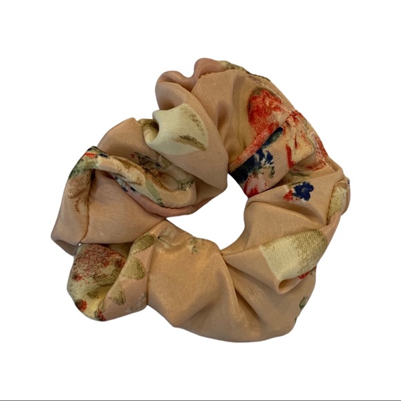 Rose Pink Scrunchies - Picture 2 of 6